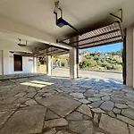 Villa Pelion Luxury Ivy