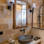 Pelion Luxury Ivy Villa