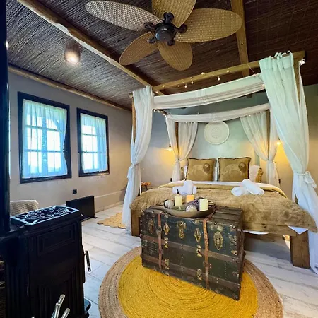 Pelion Luxury Ivy *