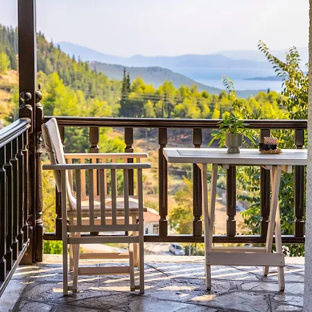 Willa Pelion Luxury Ivy