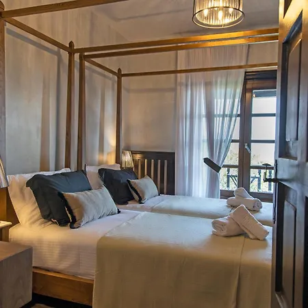 Pelion Luxury Ivy *