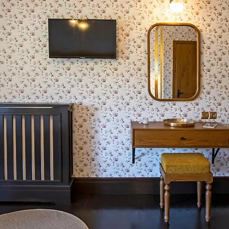 Willa Pelion Luxury Ivy *