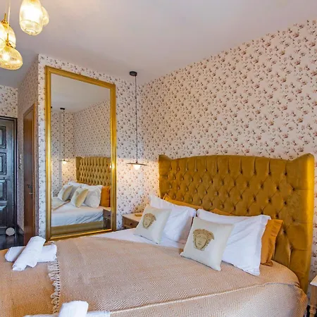 Pelion Luxury Ivy *
