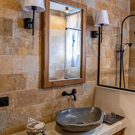 Pelion Luxury Ivy Villa