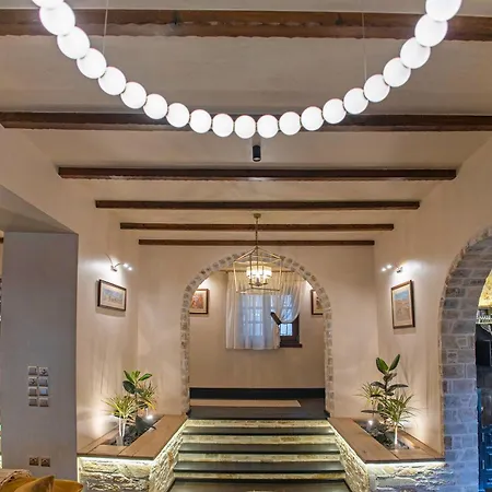 Pelion Luxury Ivy *